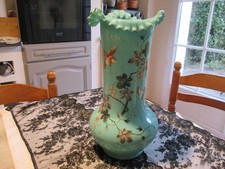 grand vase opaline bleue fleuri et émaillé