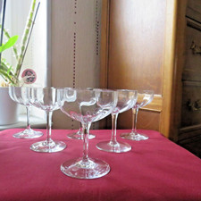 6 coupes a champagne en cristal de baccarat modèle Montaigne optique : optic