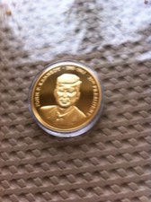 MEDAILLE   JOHN F KENNEDY CUIVRE DORE SOuS CAPSULE