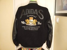 RARE  VARSITY NOIR ADIDAS VINTAGE EN LAINE ET MANCHES CUIR,  TAILLE L(XL)