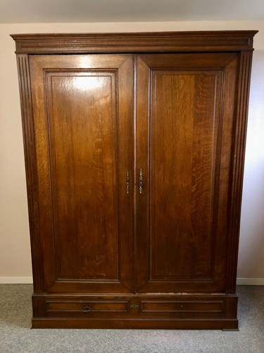 Grande armoire style louis - style,