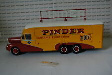 CIRQUE PINDER : Camion BERNARD