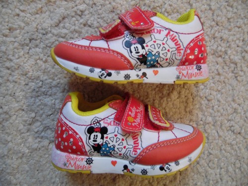 Jolies baskets bebe - jolies,