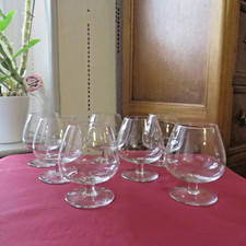 7 verres à cognac ou a digestif cristal de saint louis signé H 10 cm