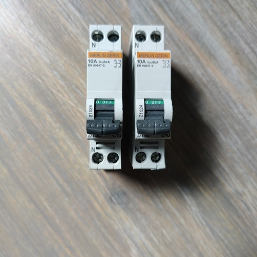 Merlin gerin - (lot,