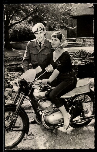 Moto type jawa - jawa, soldat