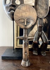Statuette africaine. Poupée