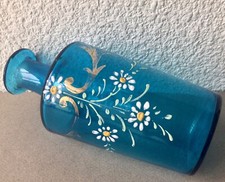 VASE, FLACON, BOUTEILLE en verre BLEU ÉMAILLÉ fleurs. Attribué LEGRAS. numéroté