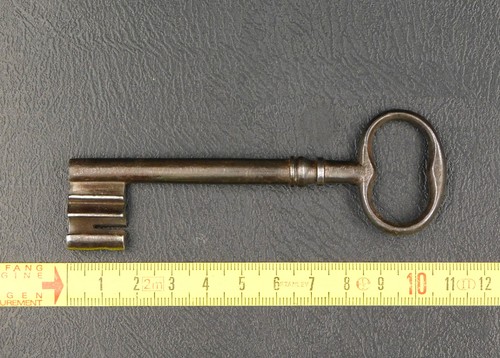 8cm ancienne clé - ancienne,