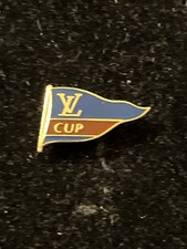 Pin's Luxe Maroquinerie Sac Voilier Louis Vuitton Cup LV Rare Lapel Enamel Pin