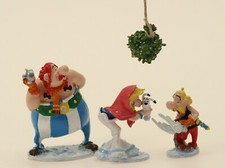 FIGURINE PIXI ASTÉRIX: ASTÉRIX, OBÉLIX ET FALBALA, LE GUI SOUS LA NEIGE