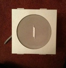 Haut-parleurs satellites