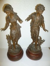 Statuette en régul intitulé