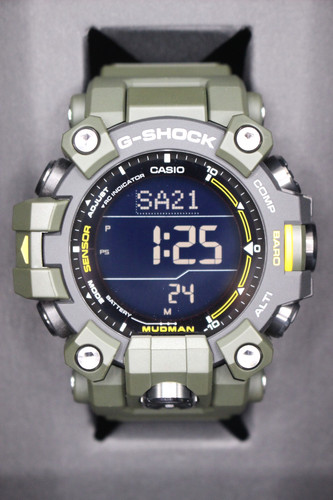 Montre solaire atomique - , casio
