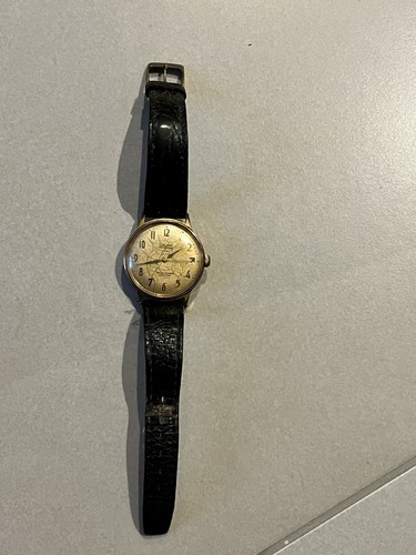 Montre mécanique vintage - montre,
