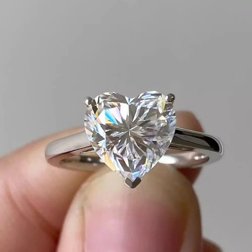 45ct coeur coupe moissanite - 2.45ct,