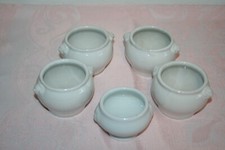 5 bols à soupe, ou pots à