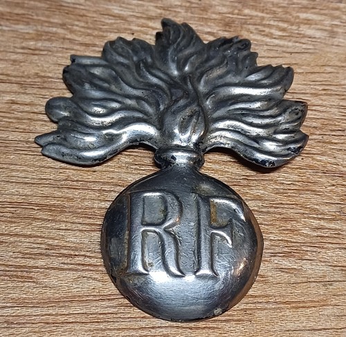 Ancien insigne militaire - , de