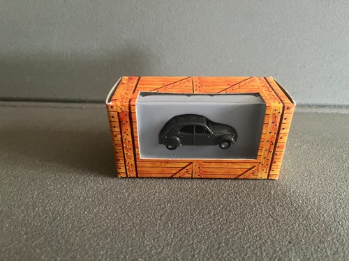 Voiture miniature citroen 2cv - miniature,