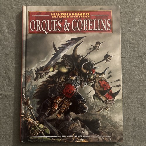 Warhammer livre armée v8 - livre,