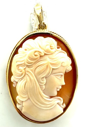 Magnifique pendentif 18 - magnifique,