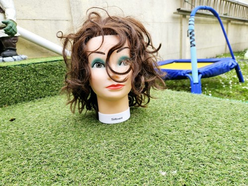 Tête coiffer coiffure - À,