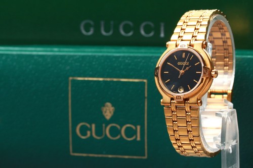 Presque comme neuve montre - [presque,