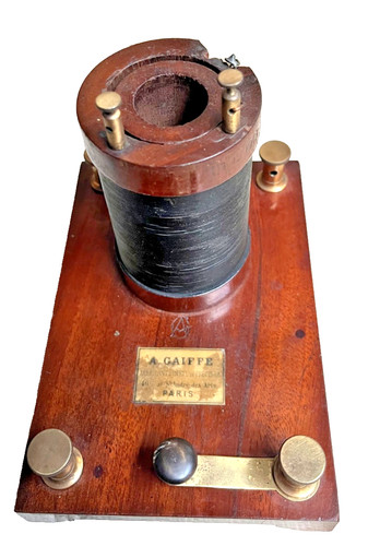 Instrument scientifique - ,
