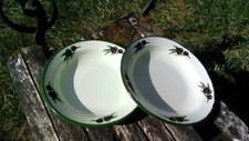 2 ASSIETTES EMAILLEES Olives  EMAIL TRADITIONNEL fabriqué en France UNE AFFAIRE