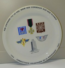 ASSIETTE COMBATTANTS VOLONTAIRES DE LA RESISTANCE 1940 PILLIVUYT MONT MOUCHET