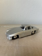 Voiture 1/43 réédition
