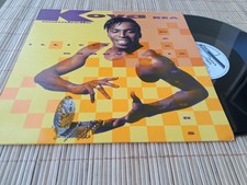 MAXI SINGLE Kova Rea –