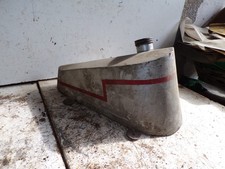 réservoir mobylette italienne