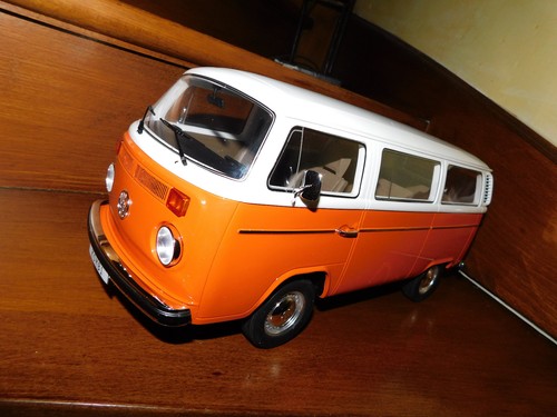 Volkswagen combi bus orange - combi,