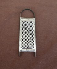 ancienne petite rape à