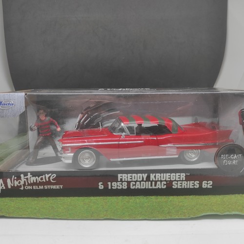 Cadillac série 1958 - 62, rouge
