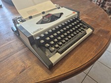 Machine à Écrire Olympia