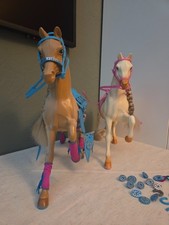 Lot 2 chevaux Barbie Mattel – dont 1 “Western Fun” (sellerie bleue) + 1 cheval