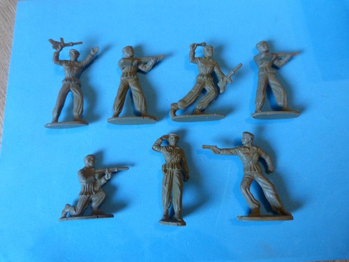 Soldats parachutistes - 7,