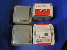 2 poussoirs série plexo