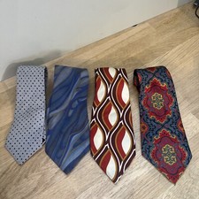 Lot De 4 Cravates En Soie Motifs Imprimés Colorés Pierre Cardin Made In France
