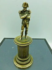 Petit bronze Napoleon sur socle.