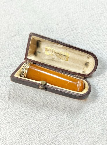 Ancien fume cigarette or - ancien,