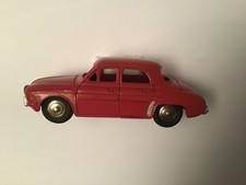 DINKY TOYS Meccano France RENAULT DAUPHINE Réf. 24E