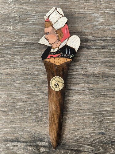 Coupe papier bois fait - papier,