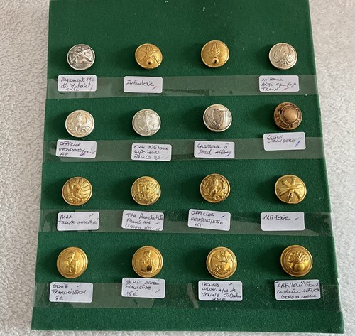 Lot boutons de - 16,