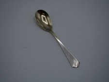 BELLE CUILLERE A OEUF EN