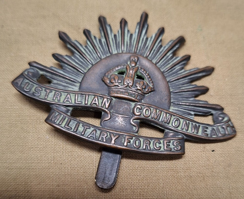 Cap badge australian - cap,