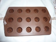 Moule à cannelés en silicone Tupperware