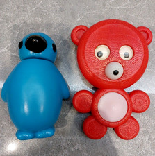 Jouet ancien 2 poupées ours et pingouins en plastique soviétiques de l'ère...